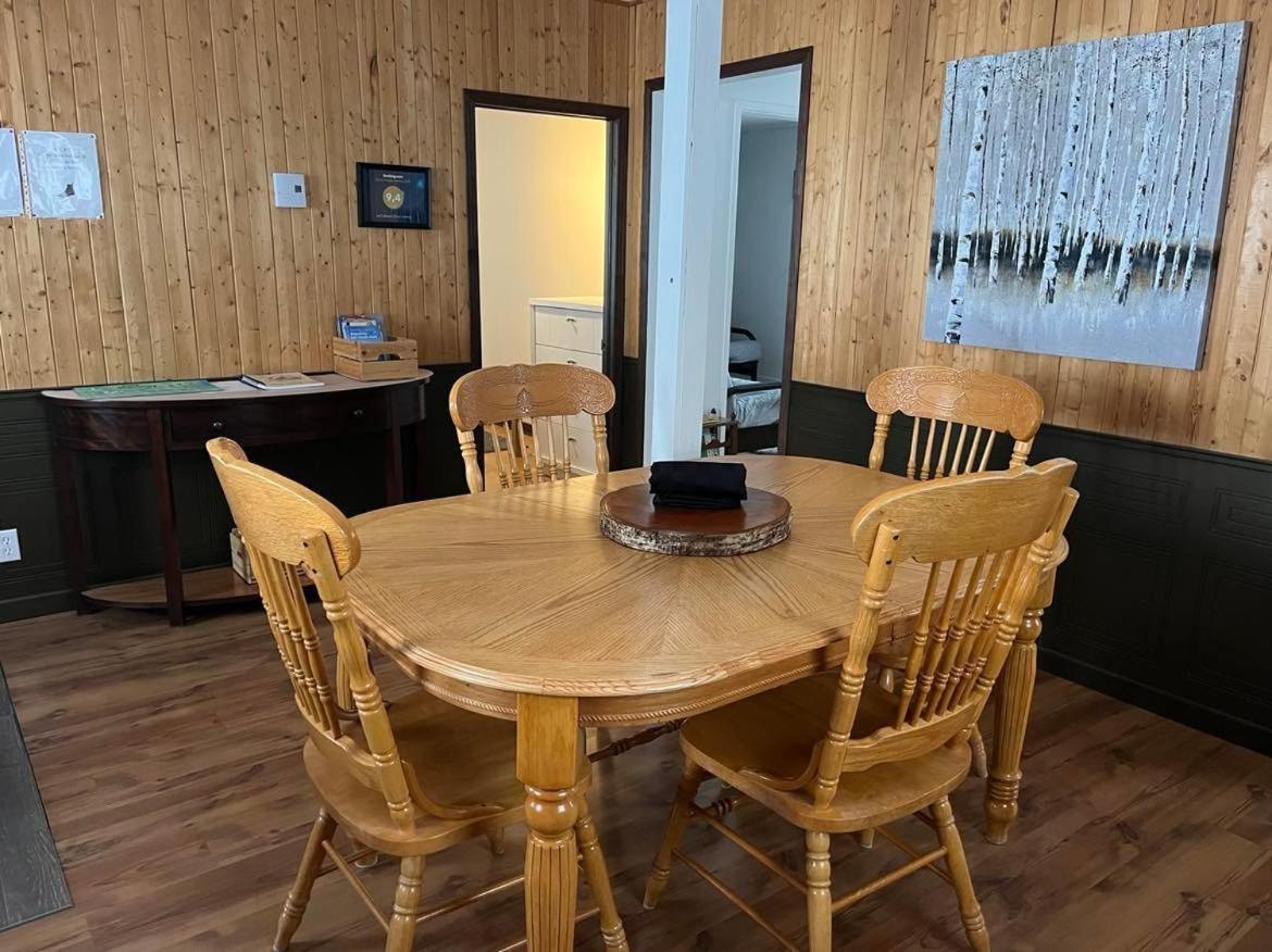La Cabane Chez Jimmy Petit-Saguenay Exteriör bild